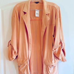 NEW Women’s Versona Jacket